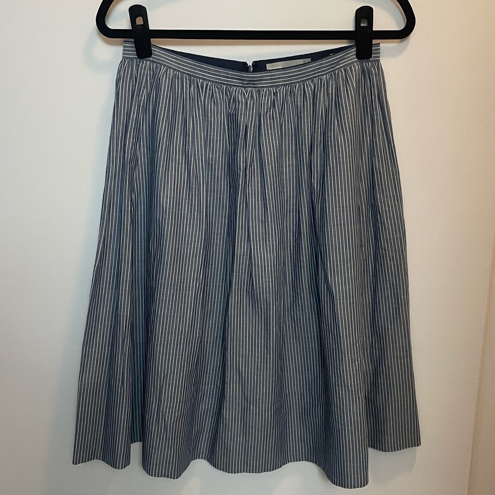 Vince NWOT A-Line Pinstripe Skirt, Size 4, 100% Cotton